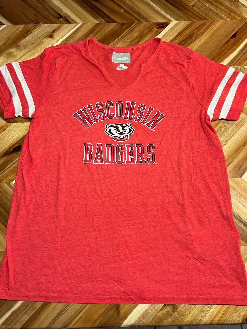 Women’s Wisconsin Badgers Women's Red V-Neck Tee - Team Logo NWOT